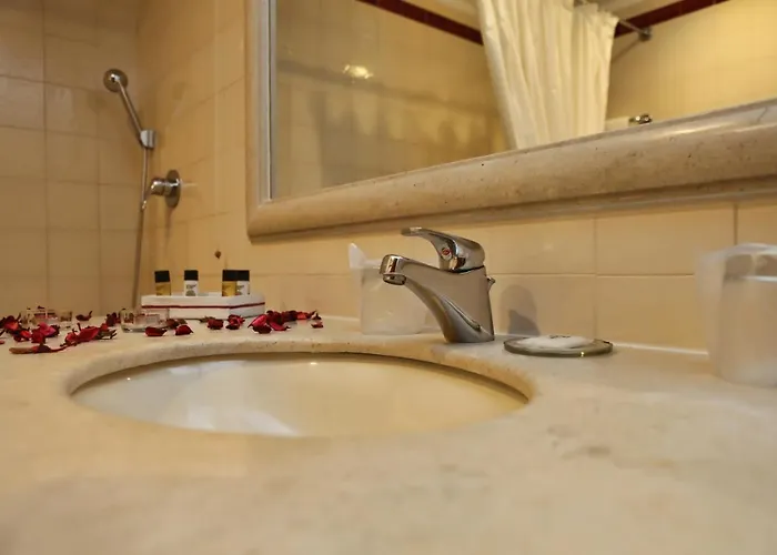 Segredos De Vale Manso 4* אברנטש