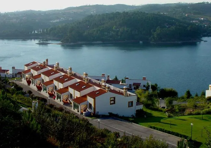 מלון Segredos De Vale Manso אברנטש