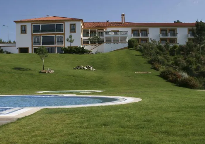 מלון Segredos De Vale Manso 4*