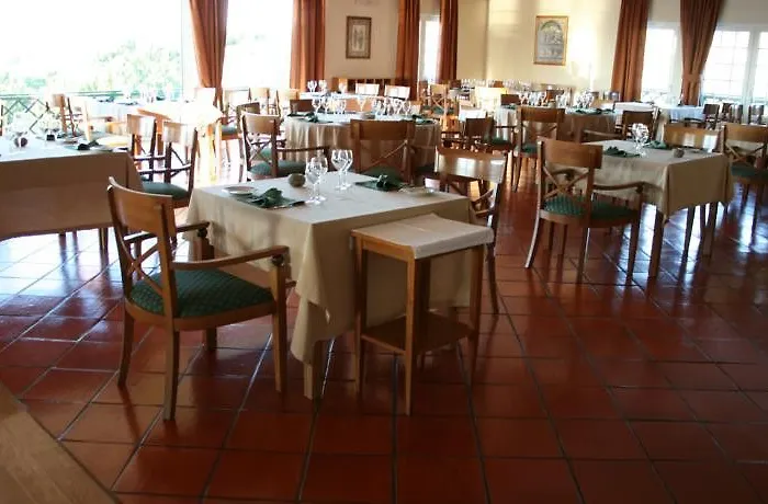 Segredos De Vale Manso 4* אברנטש