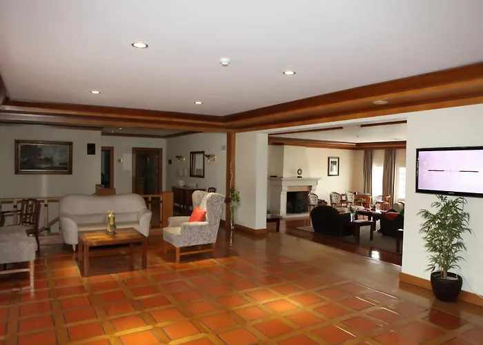 מלון Segredos De Vale Manso 4*