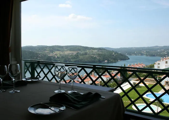 מלון Segredos De Vale Manso 4*